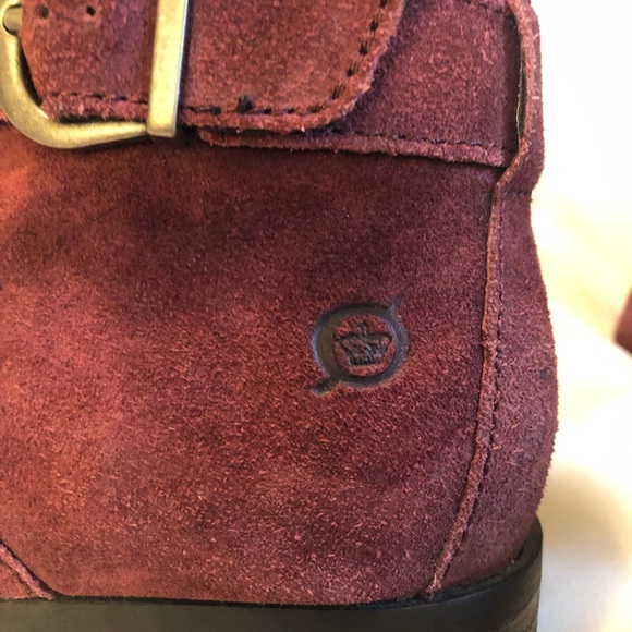 Born suede leather booties with straps and side zip. Sz 9.5 - Picture 7 of 9
